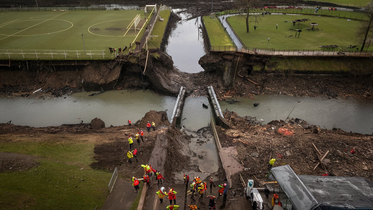 riverbank collapse iford playing fields